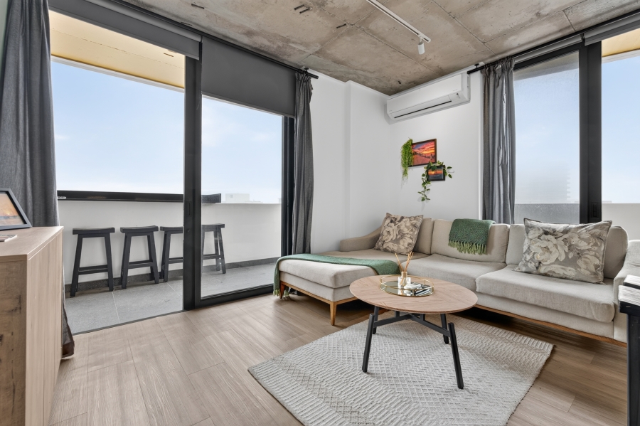 2 Bedroom Property for Sale in Sea Point Western Cape